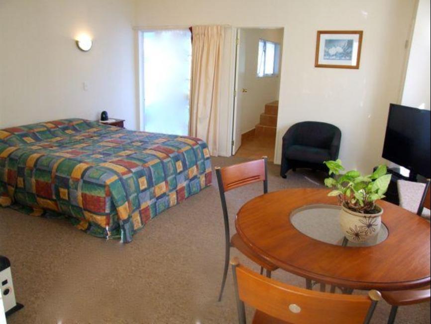 קיימברידג' Colonial Court Motel מראה חיצוני תמונה